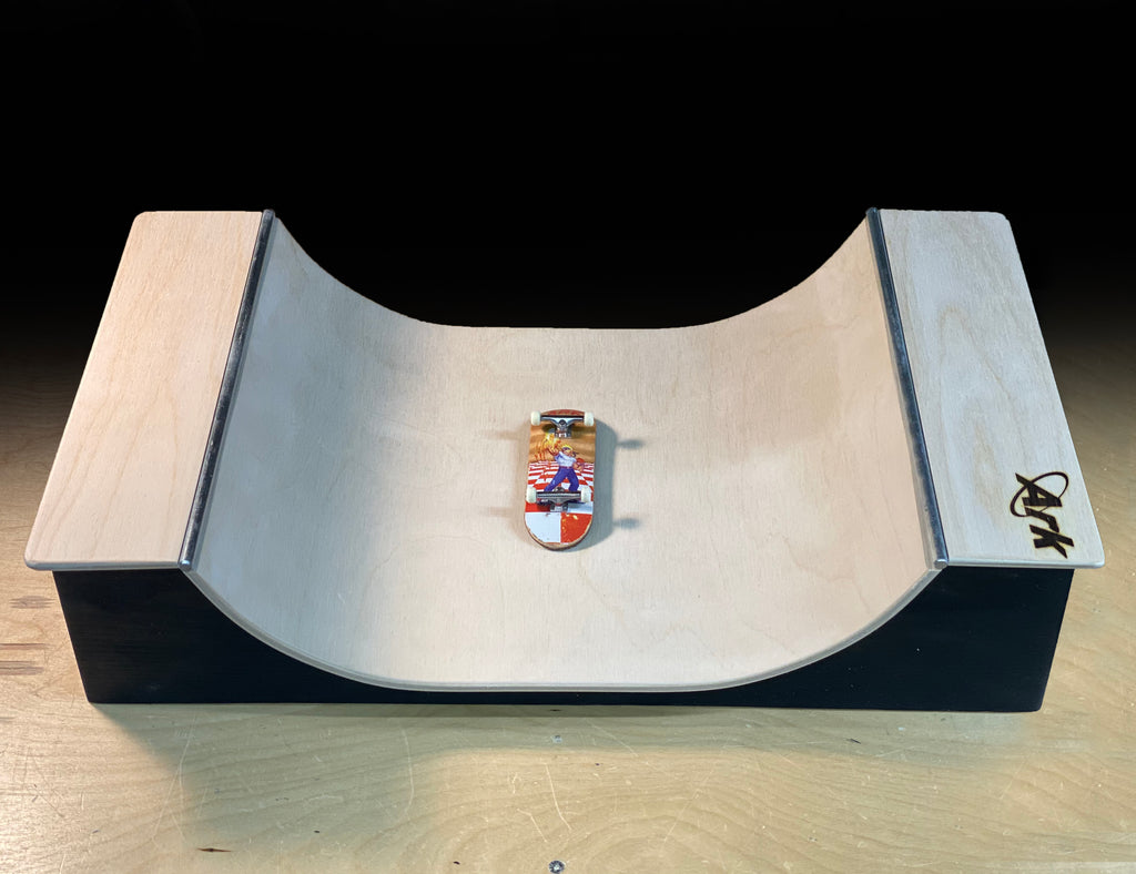Mini Ramp – Ark Fingerboard Ramps